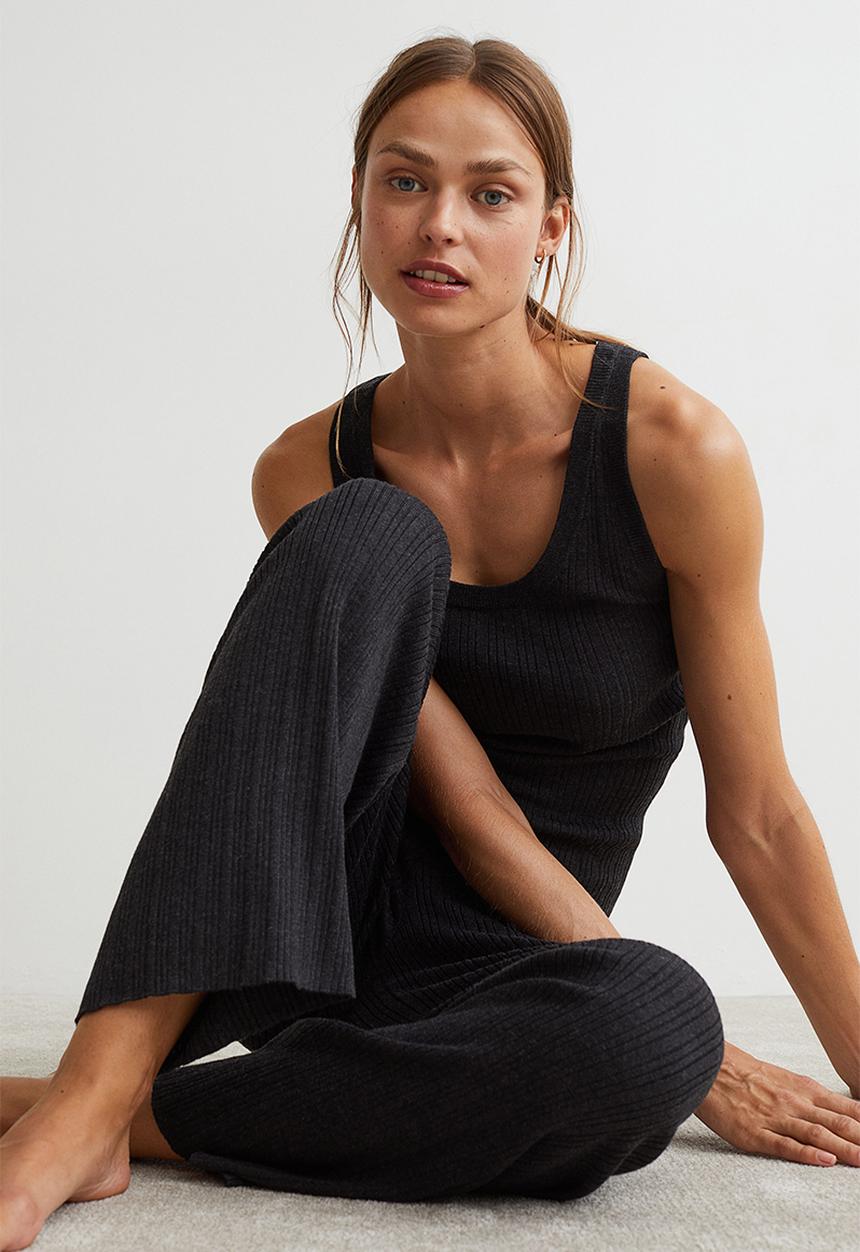 H&M - Ribbed trousers - dark grey