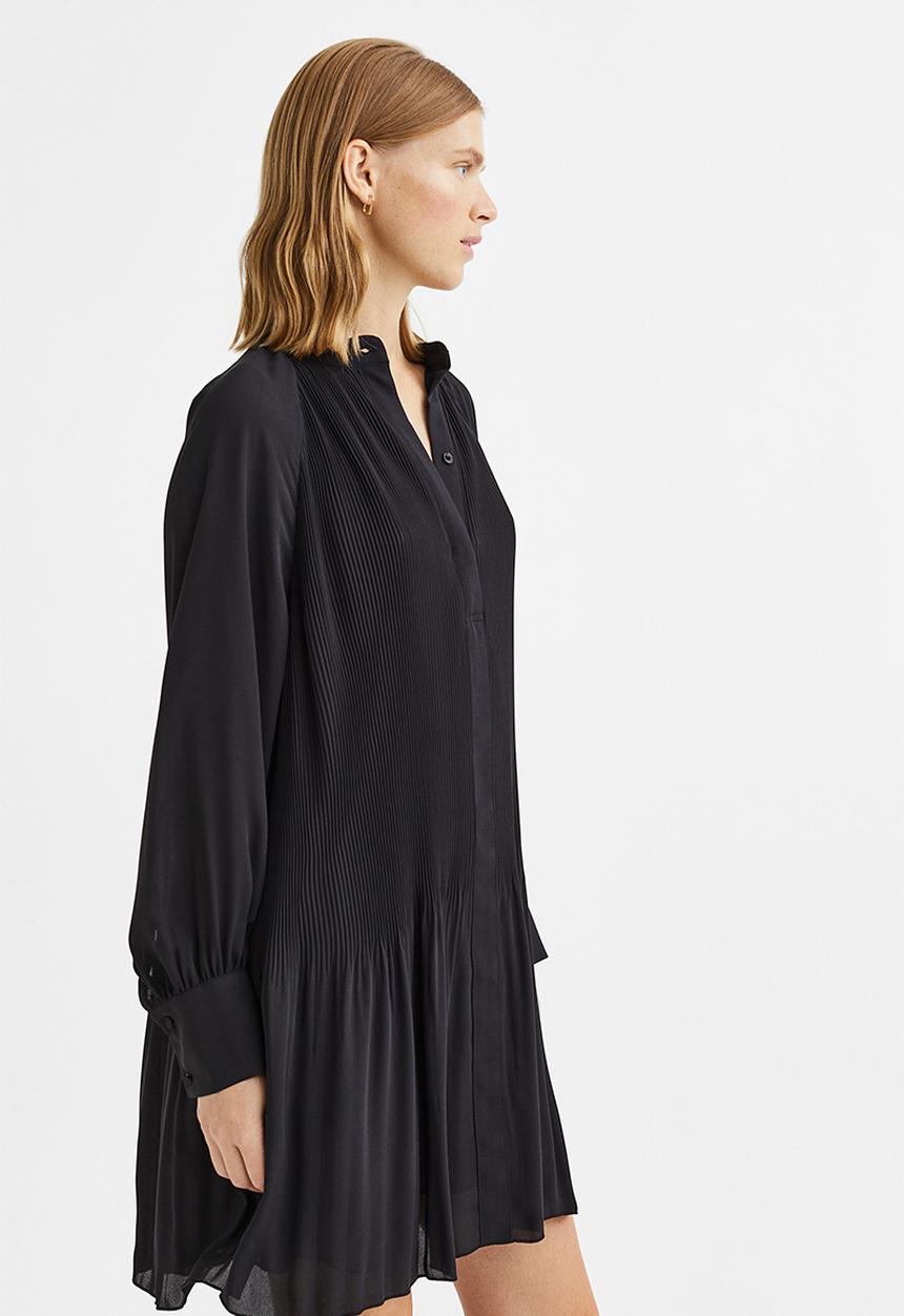 H&M - Pleated dress - black