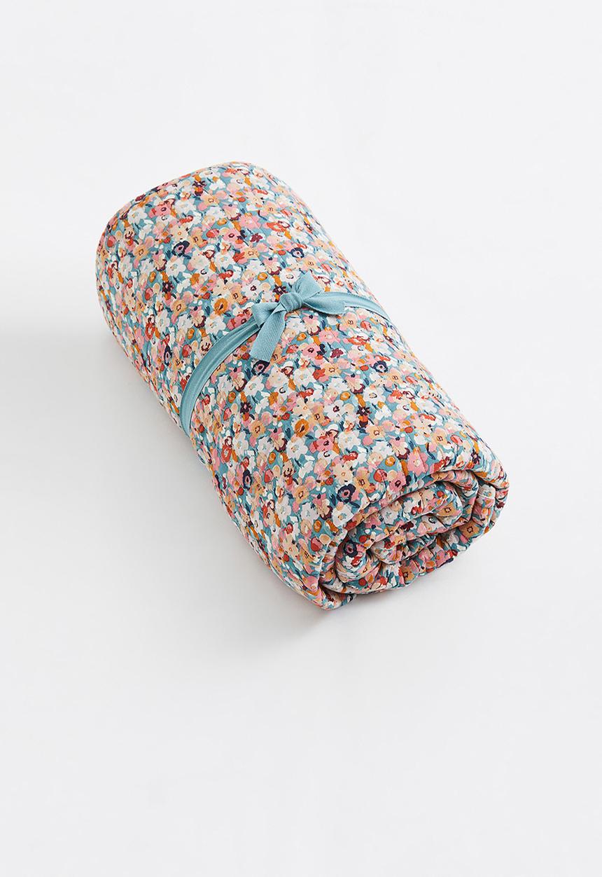H&M - Quilted bedspread - multi