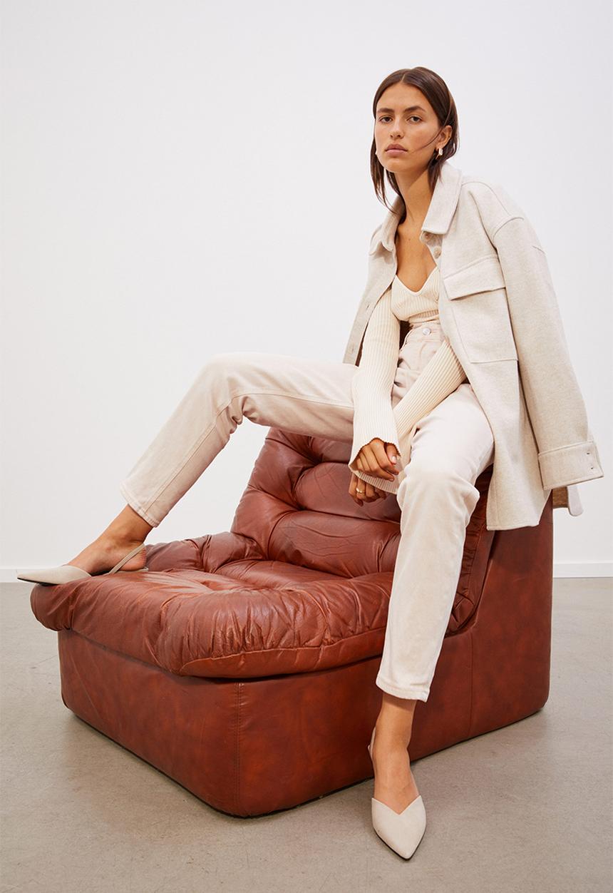 H&M - Slim mom high ankle jeans - light beige