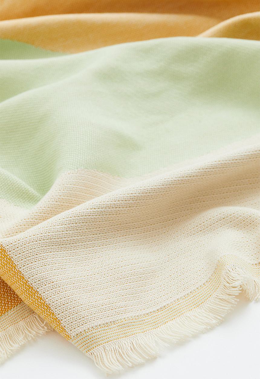 H&M - Jacquard-weave blanket - multi