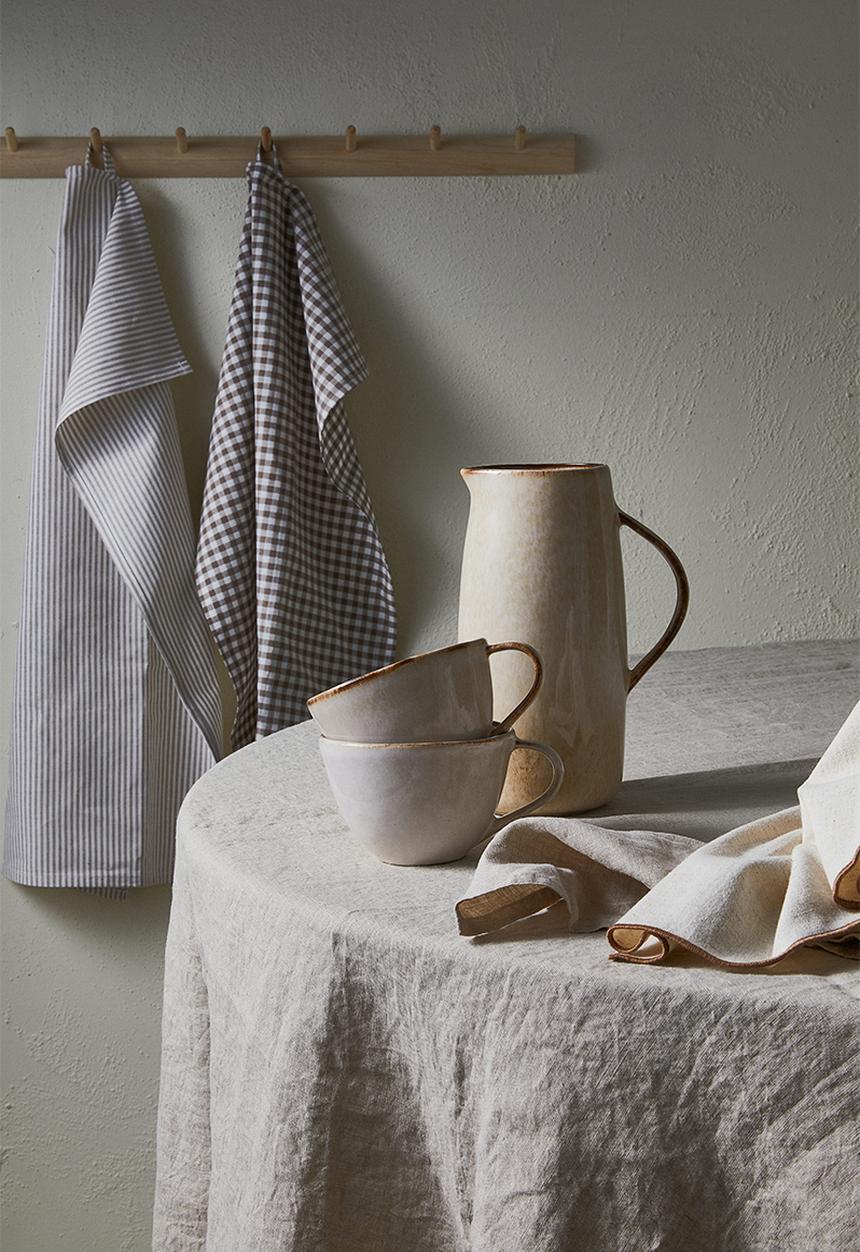 H&M - Stoneware cup - beige