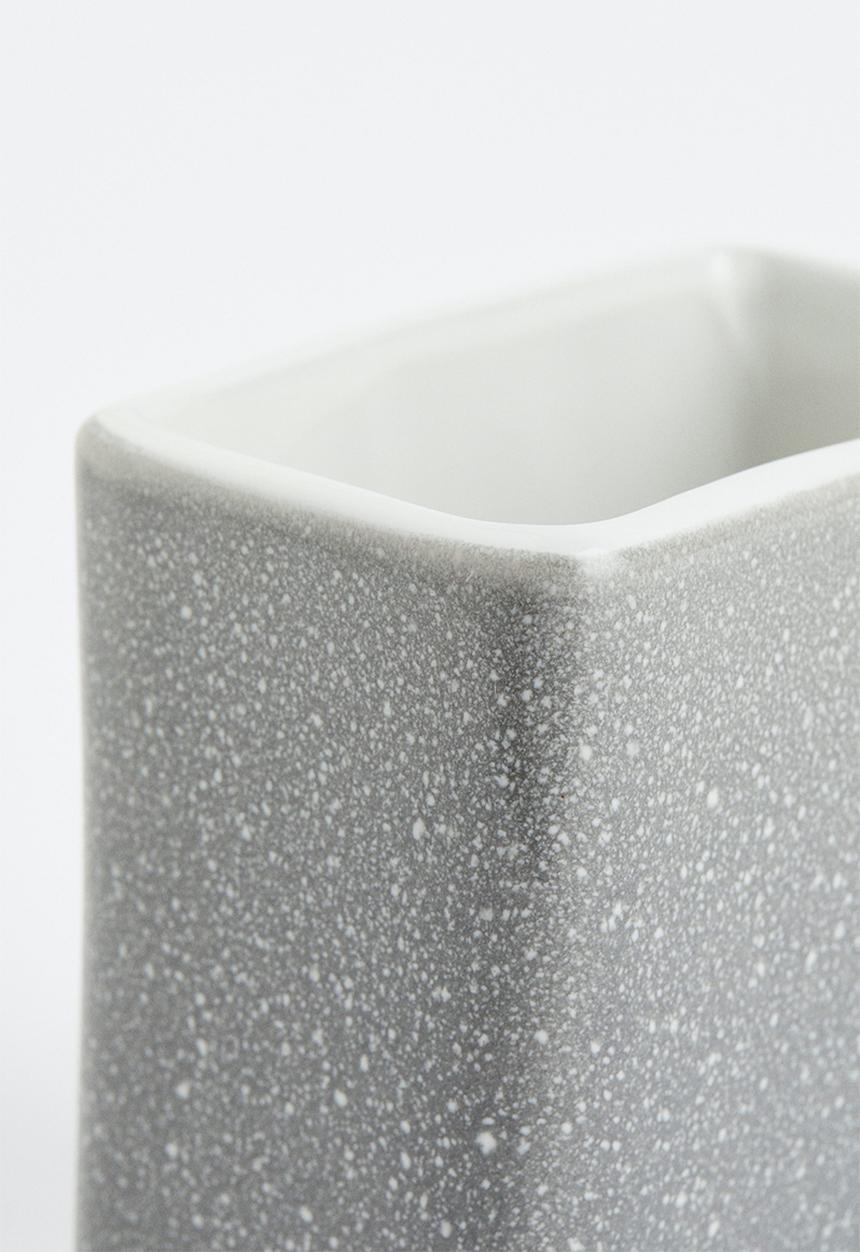 H&M - Stoneware toothbrush mug - grey