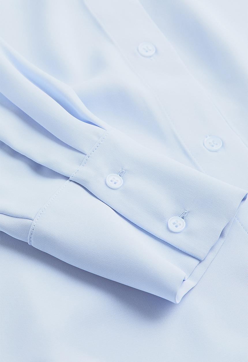 H&M - Pointed-collar shirt - light blue