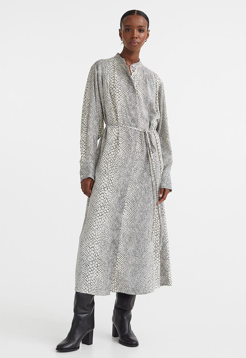 H&M - Tie-belt dress - grey/snakeskin patterned
