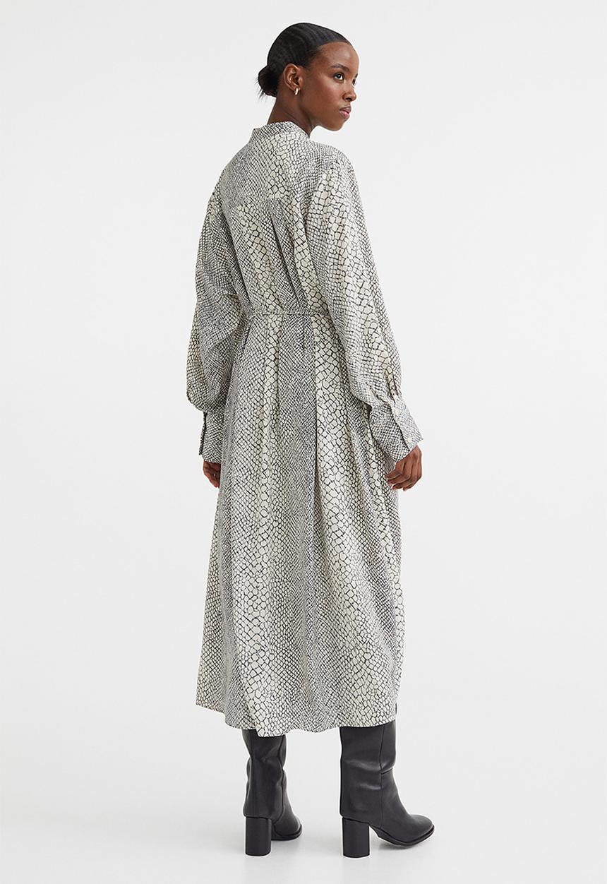 H&M - Tie-belt dress - grey/snakeskin patterned