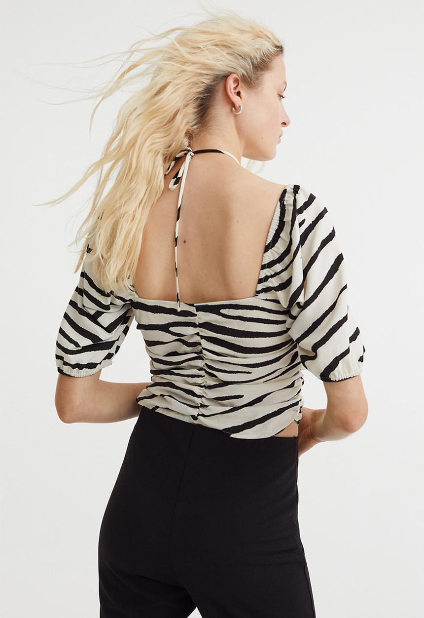H&M - Cropped blouse - cream/zebra print