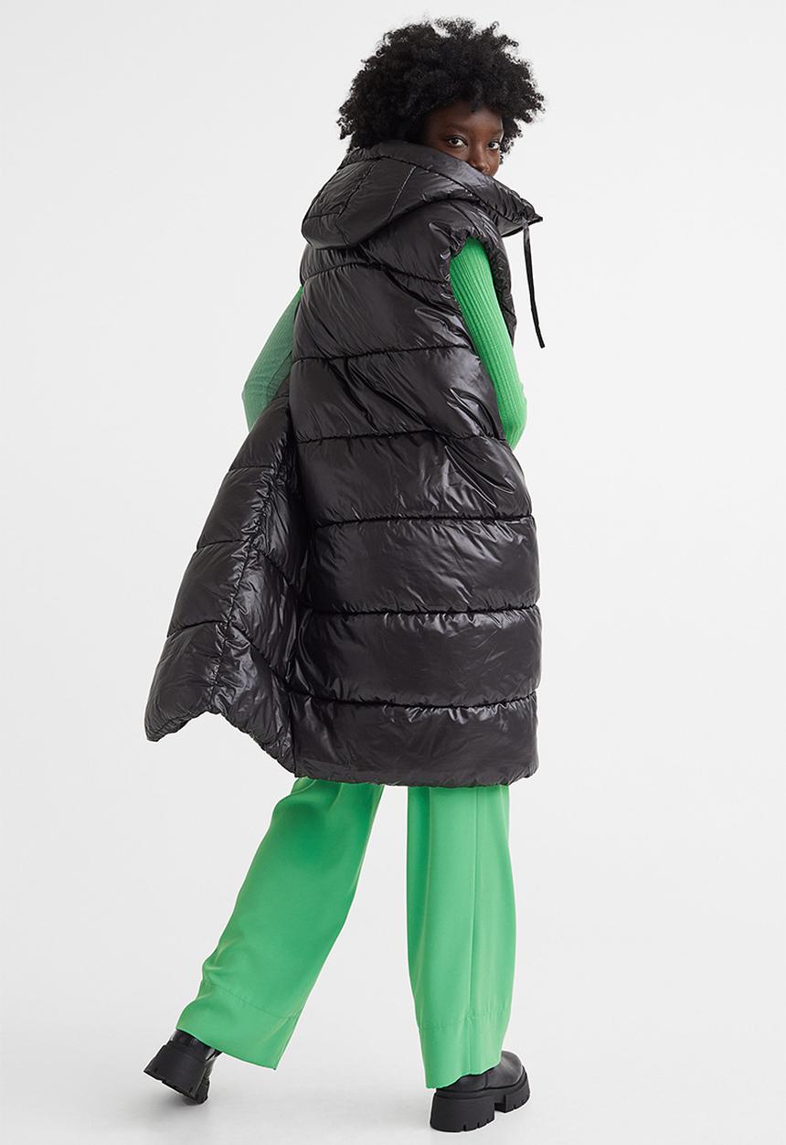 H&M - Hooded puffer gilet - black 