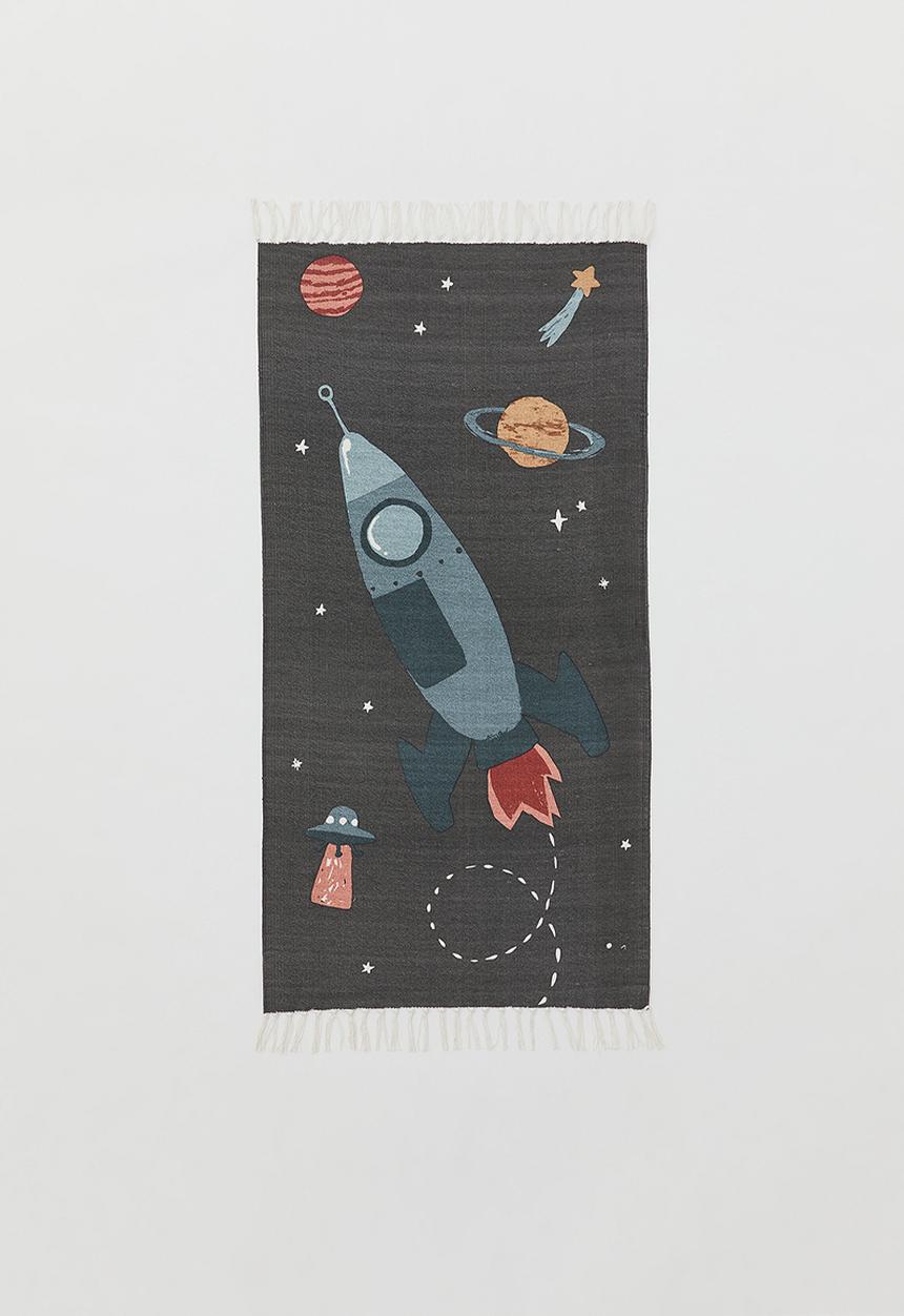 H&M - Cotton rug - spaceship