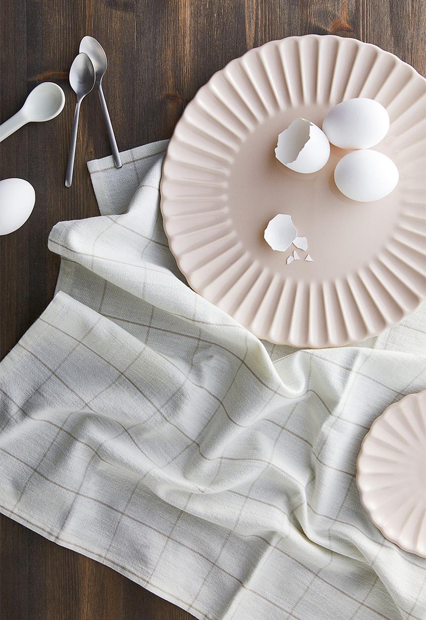 H&M - Stoneware plate - beige