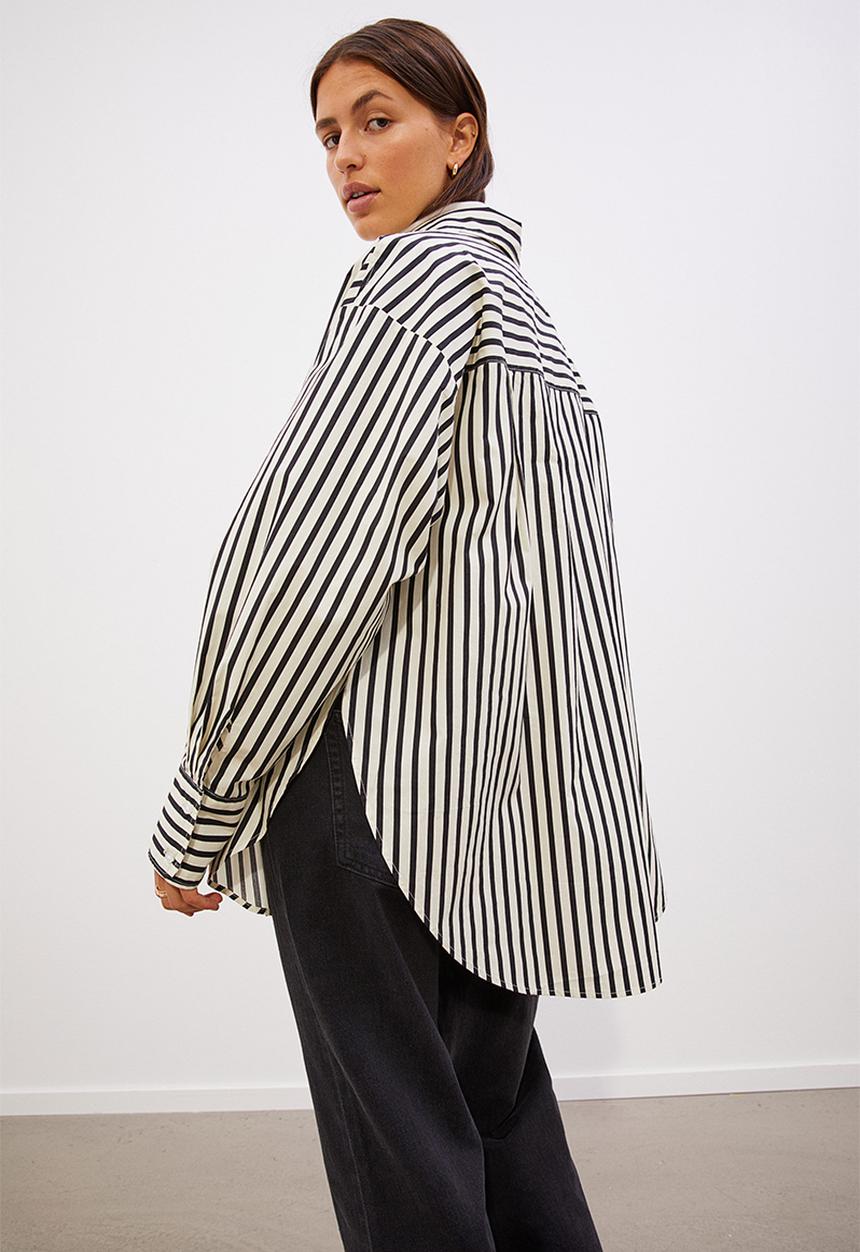 H&M - Oversized cotton shirt - white/striped