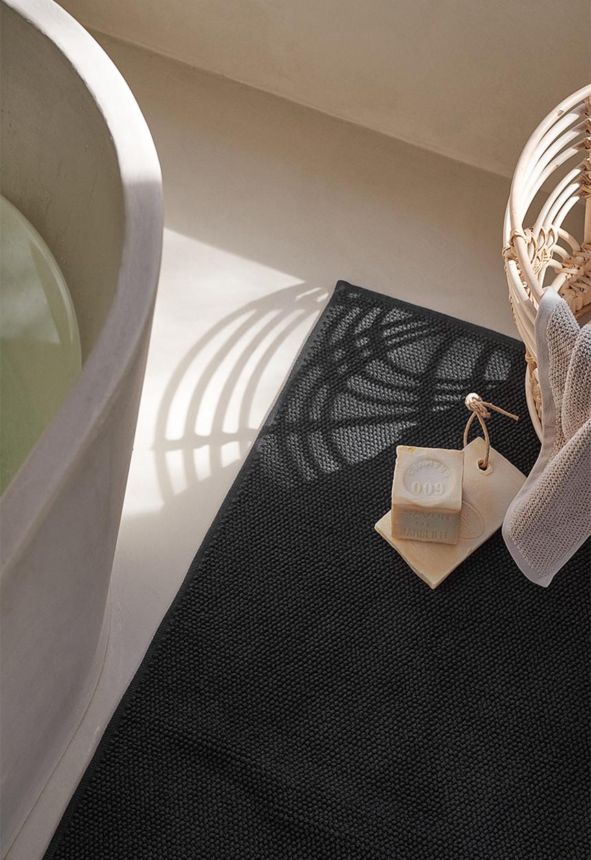 H&M - Cotton bath mat - black I