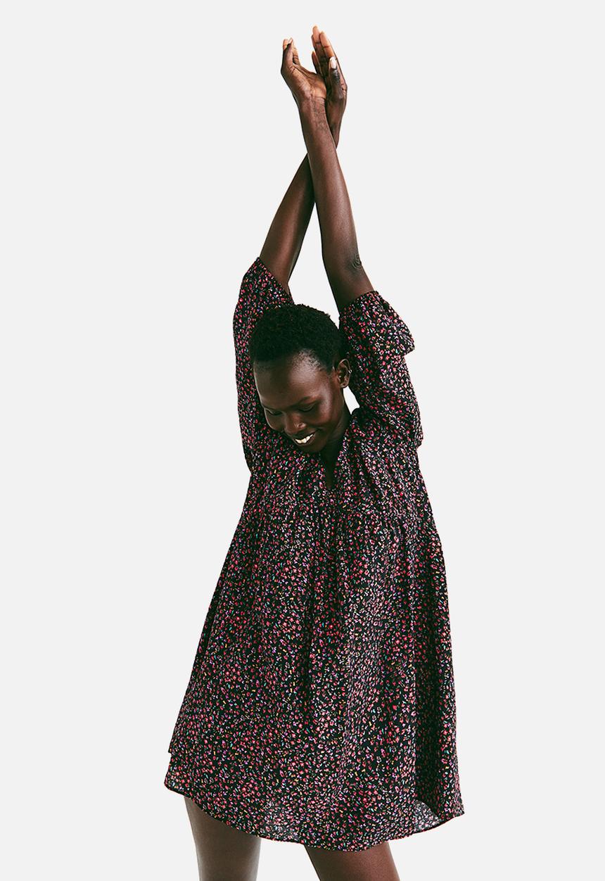 H&M - V-neck dress - black/small flowers
