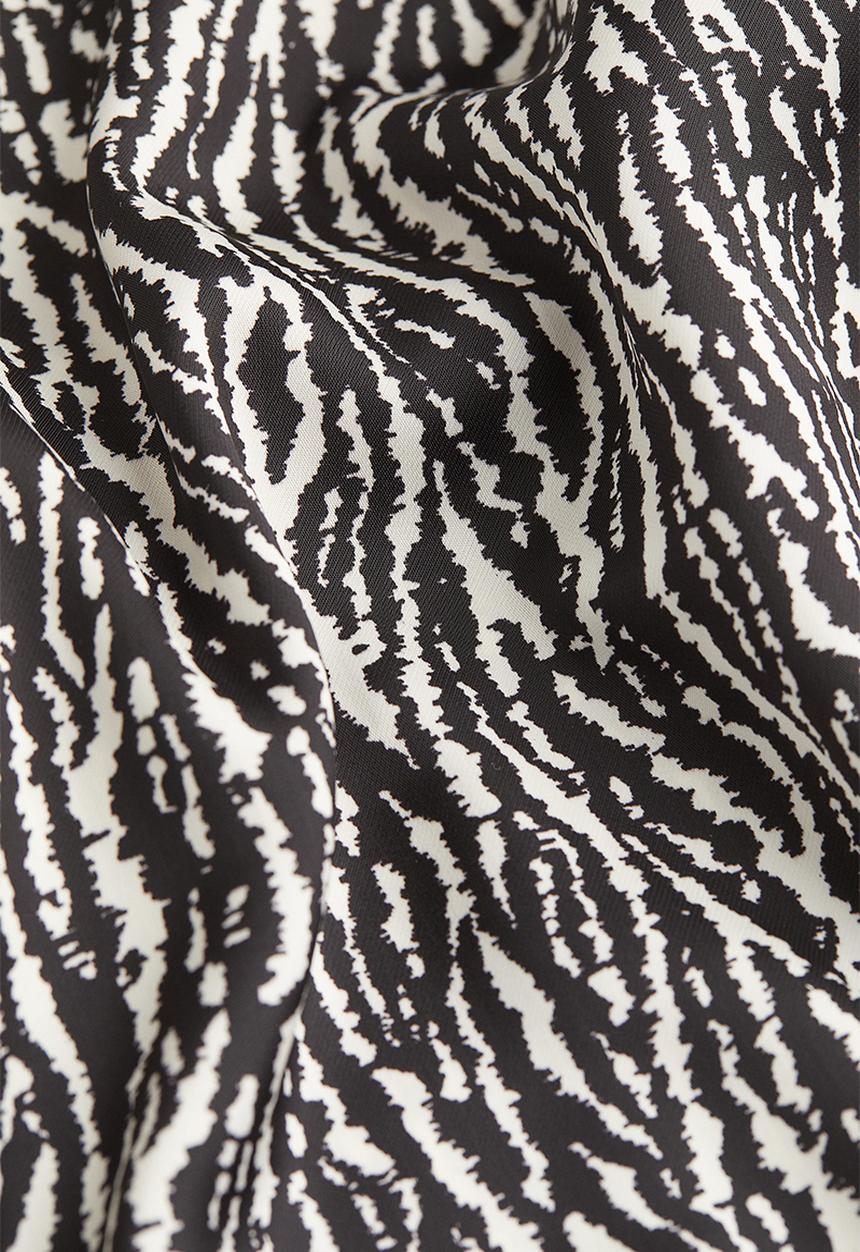 H&M - Balloon-sleeved satin dress - black/patterned