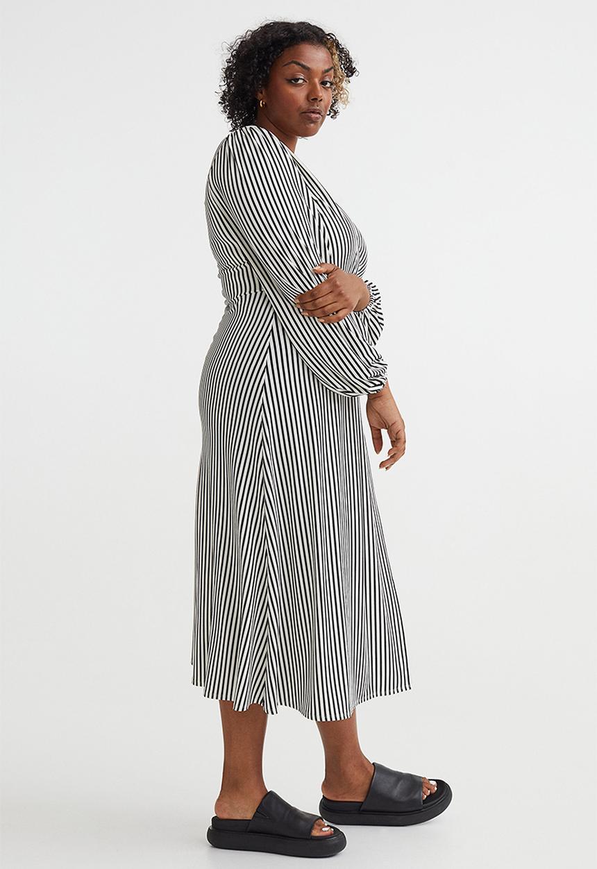 H&M - Balloon-sleeved wrap dress - black & white striped