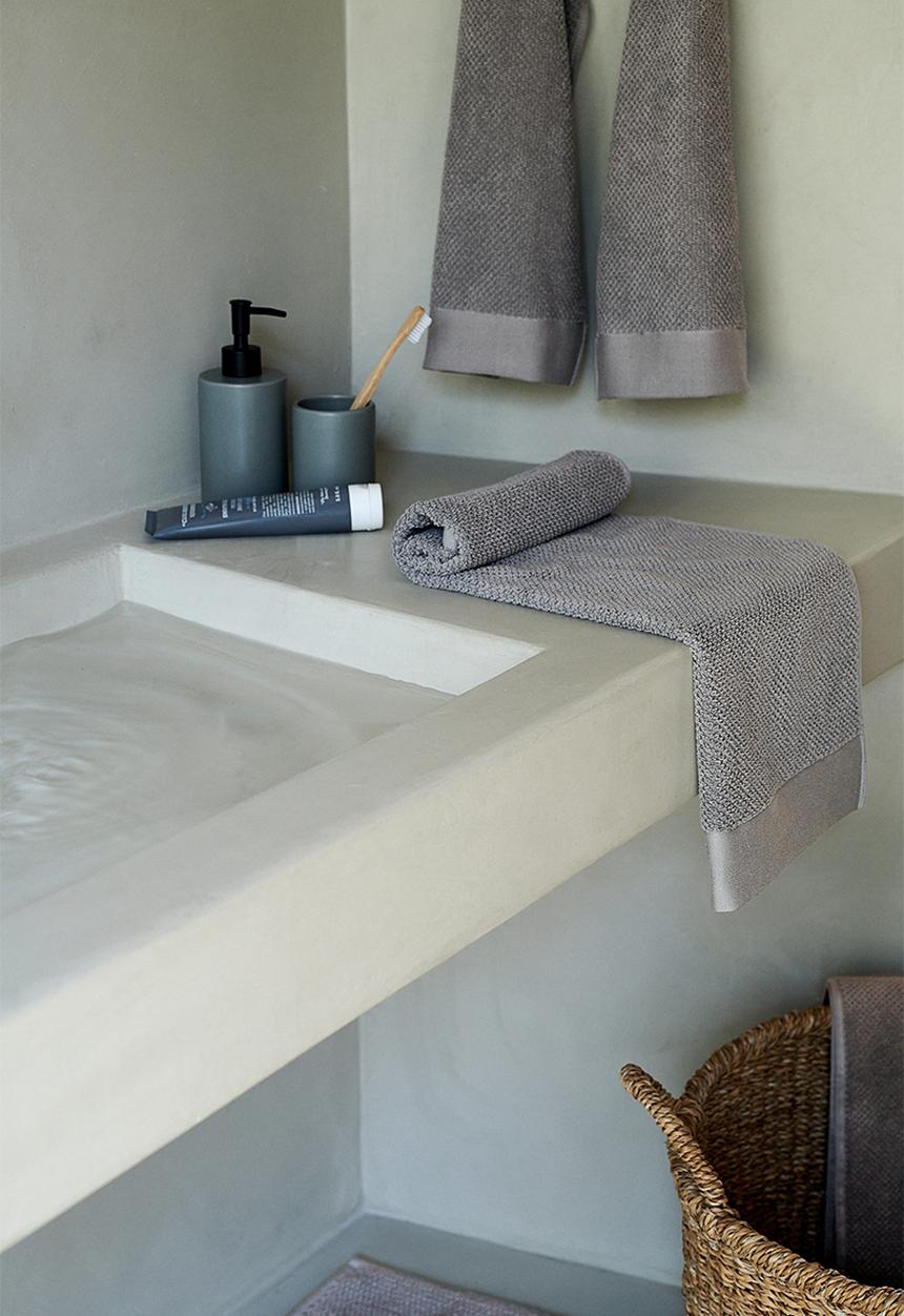 H&M - Earthenware soap dispenser - grey/multi