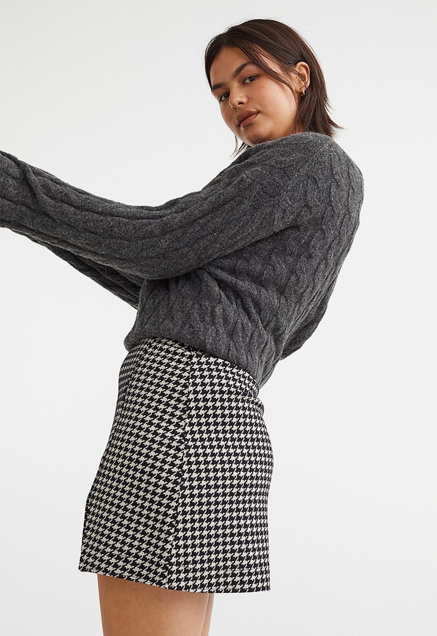 H&M - Short wrapover skirt - black/dogtooth-patterned