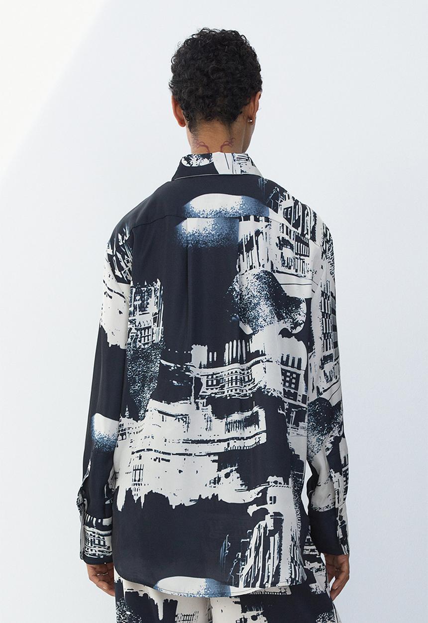 H&M - Shirt with a sheen - dark blue/stockholm