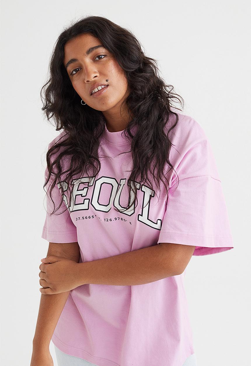 H&M - Oversized T-shirt - light pink/seoul