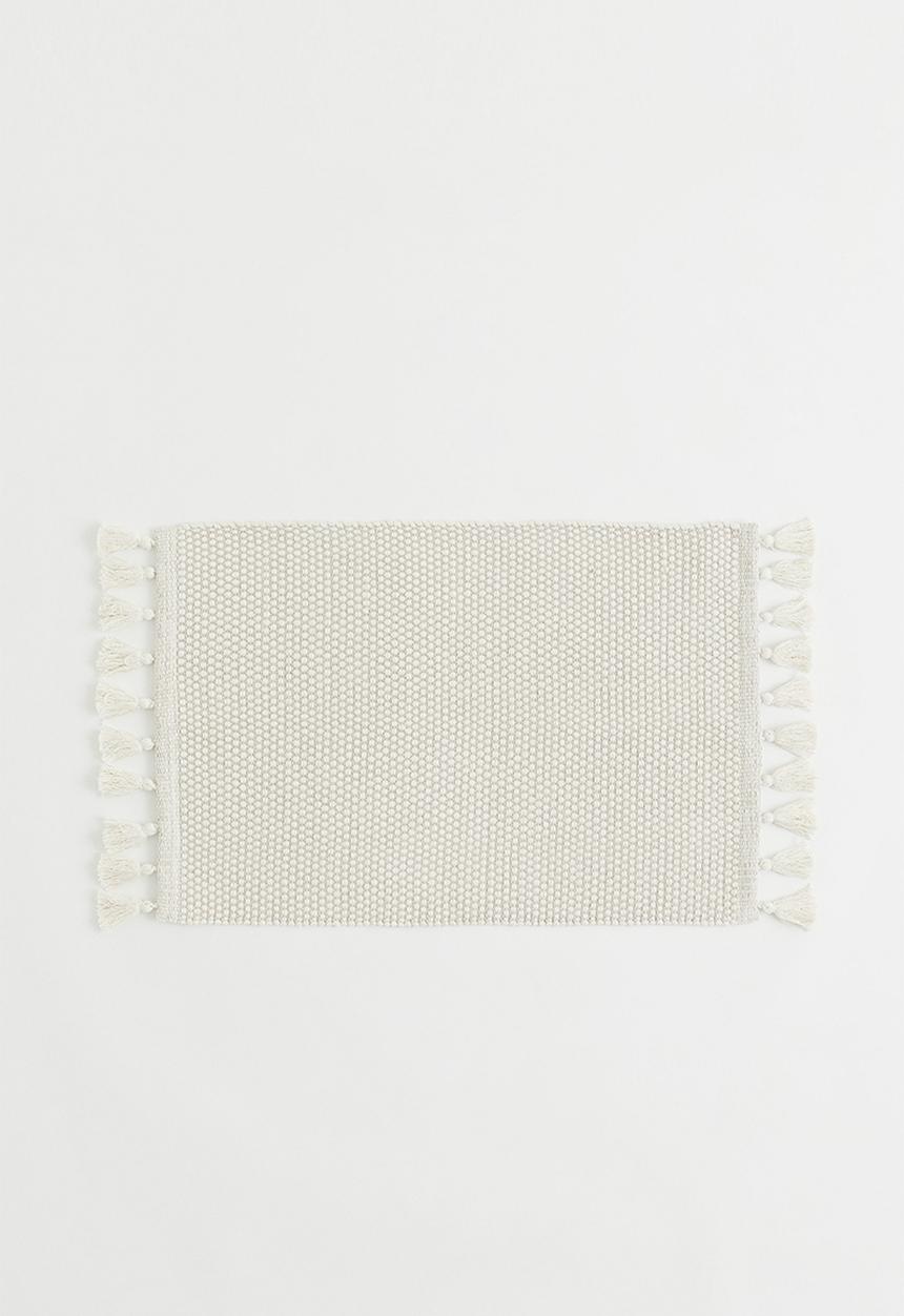 H&M - Tasselled bath mat - beige