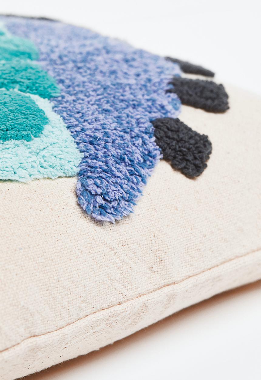 H&M - Tufted-motif cushion cover - bug