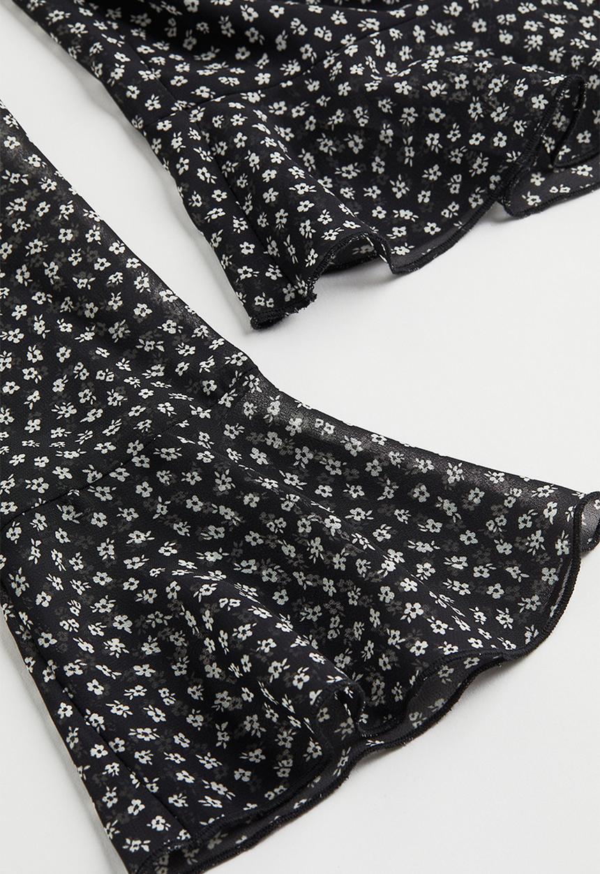 H&M - Drawstring-detail chiffon blouse -black/small flowers