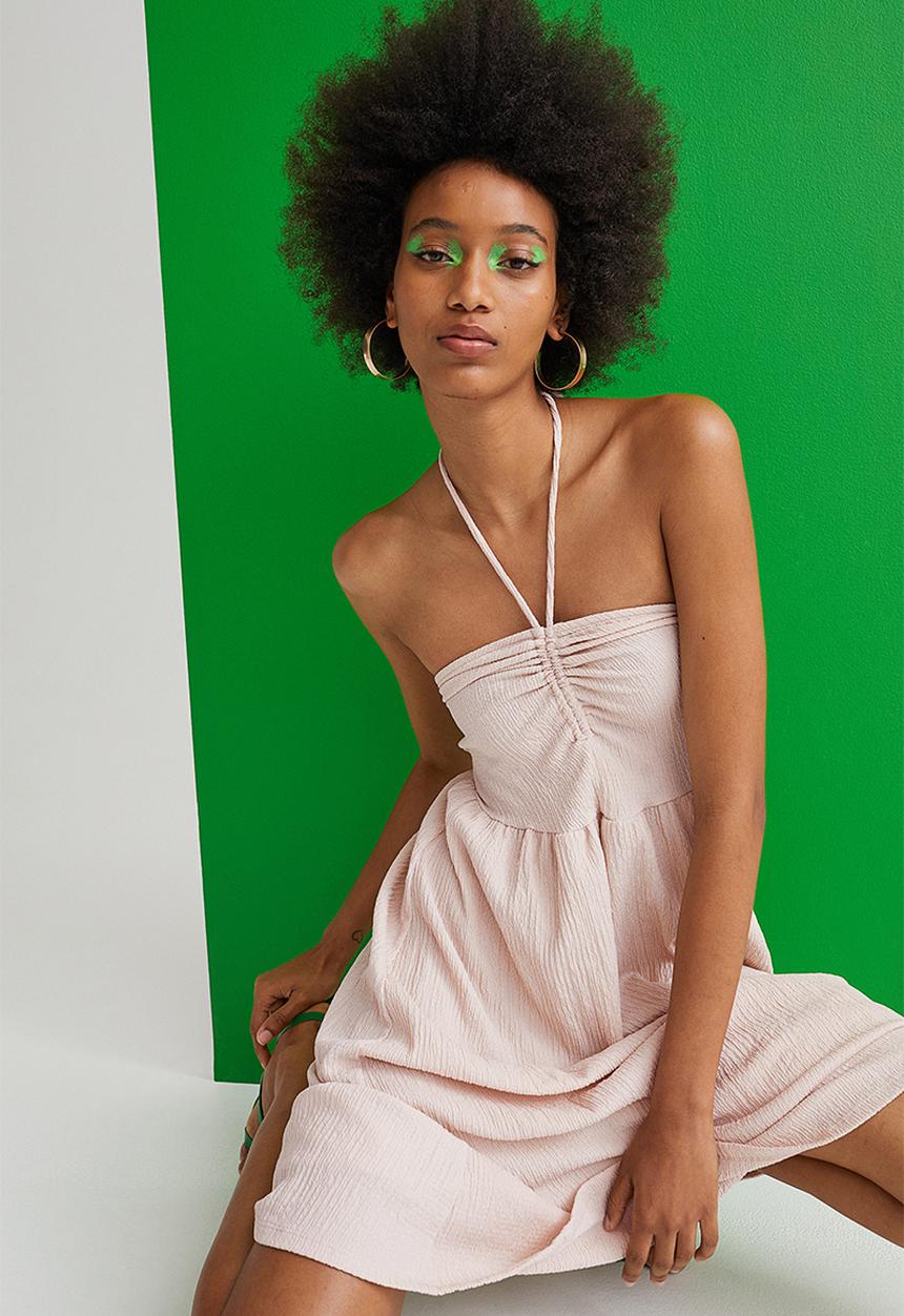 H&M - Crinkled halterneck dress - light beige