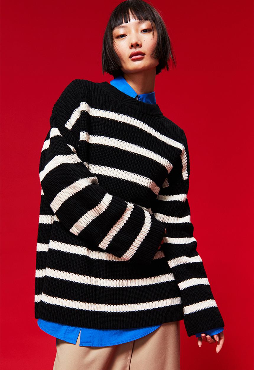 H&M - Oversized double-knit jumper - black & white striped