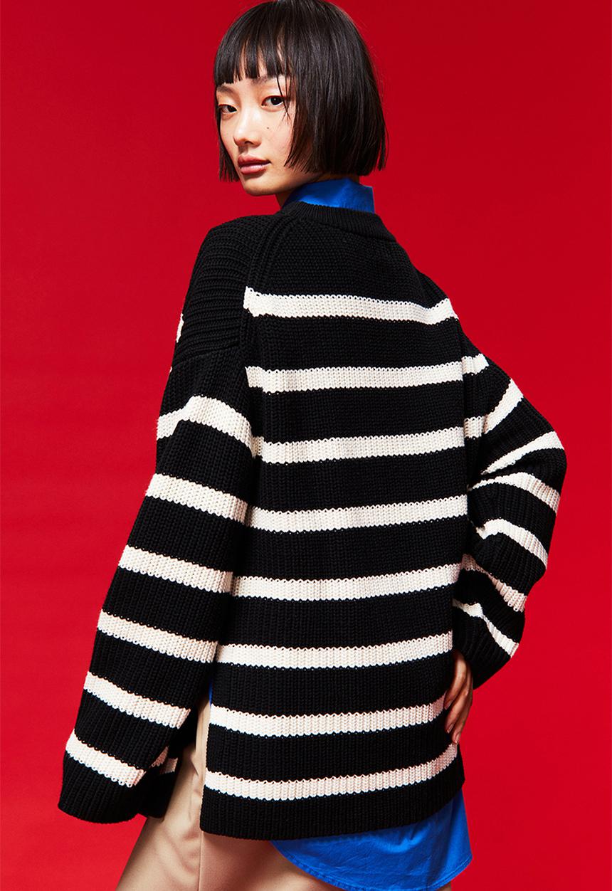 H&M - Oversized double-knit jumper - black & white striped