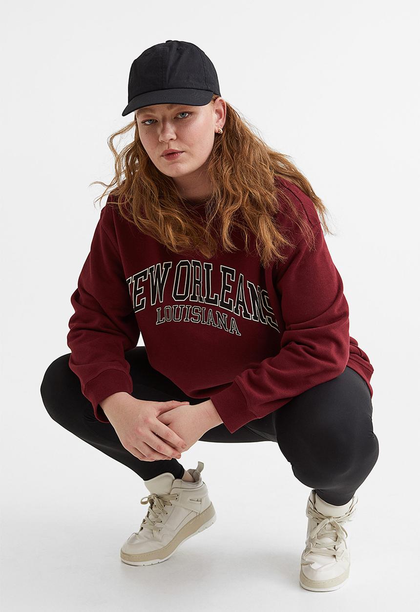 H&M - Oversized sweatshirt - dark red/new orleans