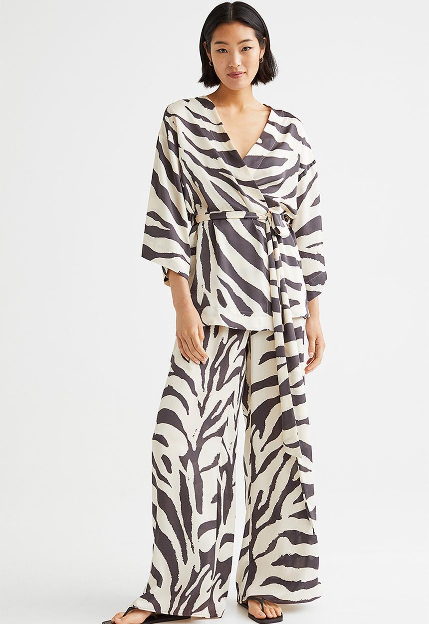 H&M - Wide trousers - cream/zebra print