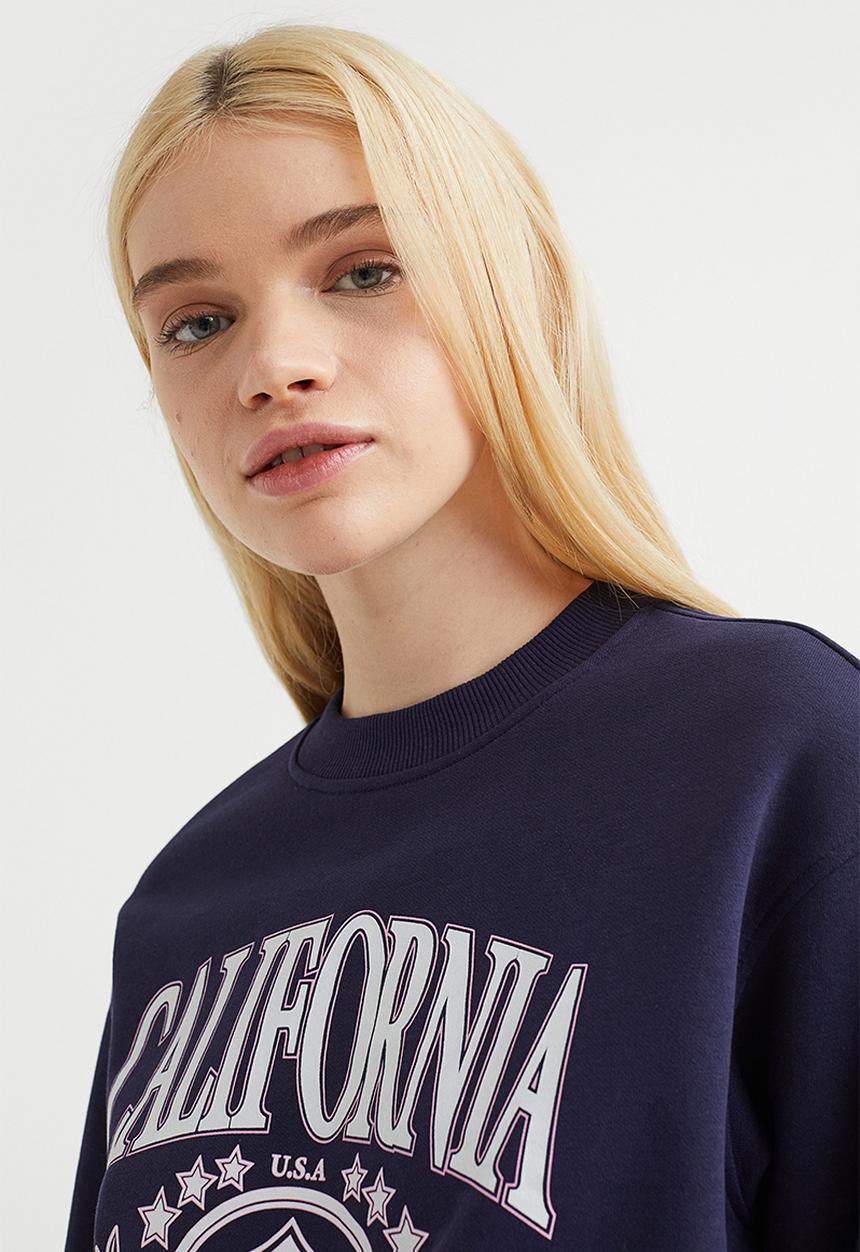 H&M - Printed sweatshirt - dark blue/california