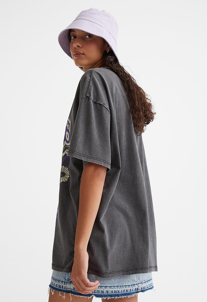 H&M - Oversized printed T-shirt - black/natures powers