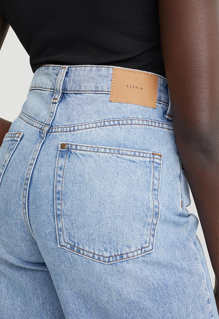 H&M - Wide bermuda high waist shorts - light denim blue