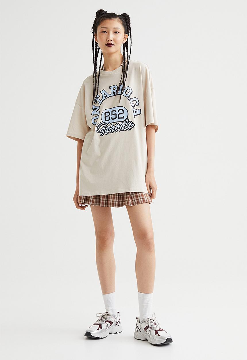 H&M - Oversized printed T-shirt - light beige/ontario