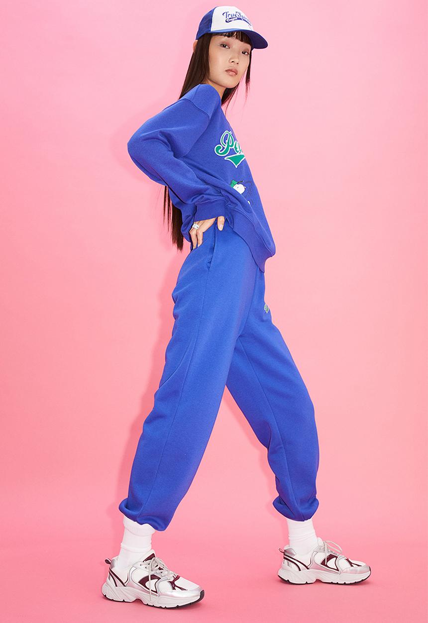 H&M - Printed sweatshirt - bright blue/snoopy