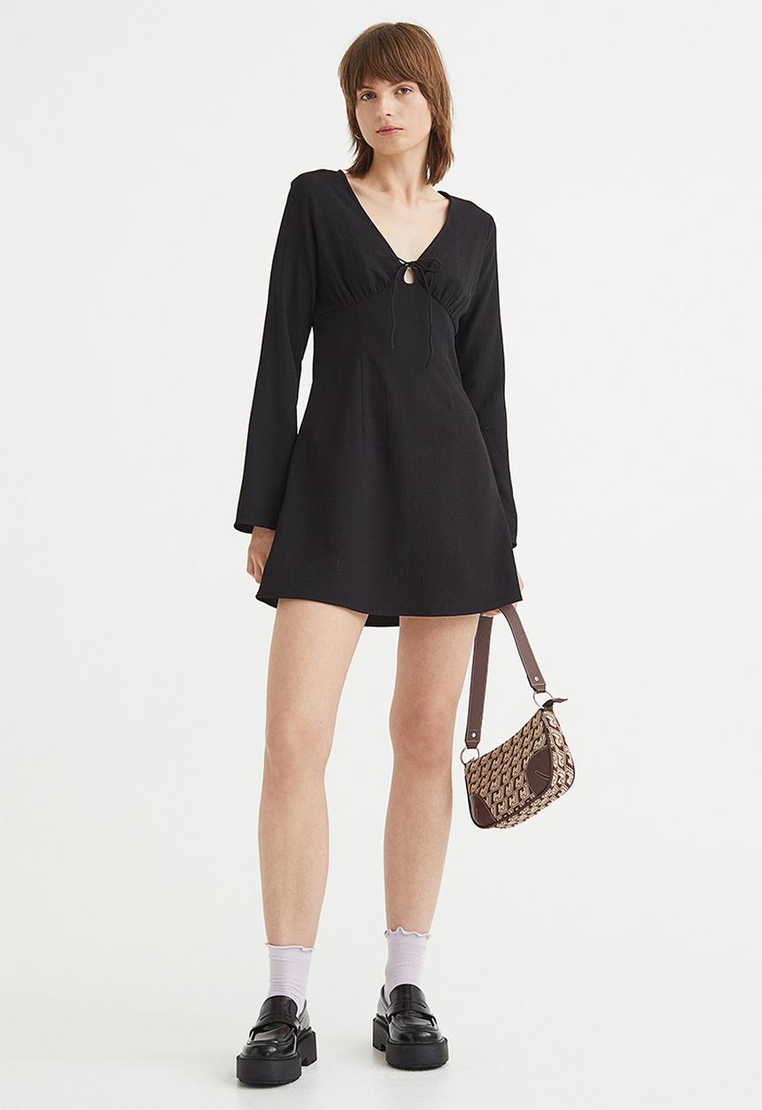 H&M - Patterned tie-detail dress - black