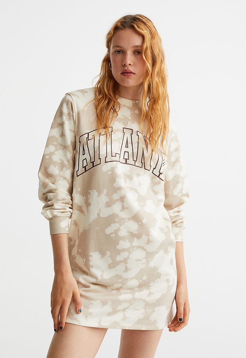 H&M - Patterned sweatshirt dress - beige/atlanta