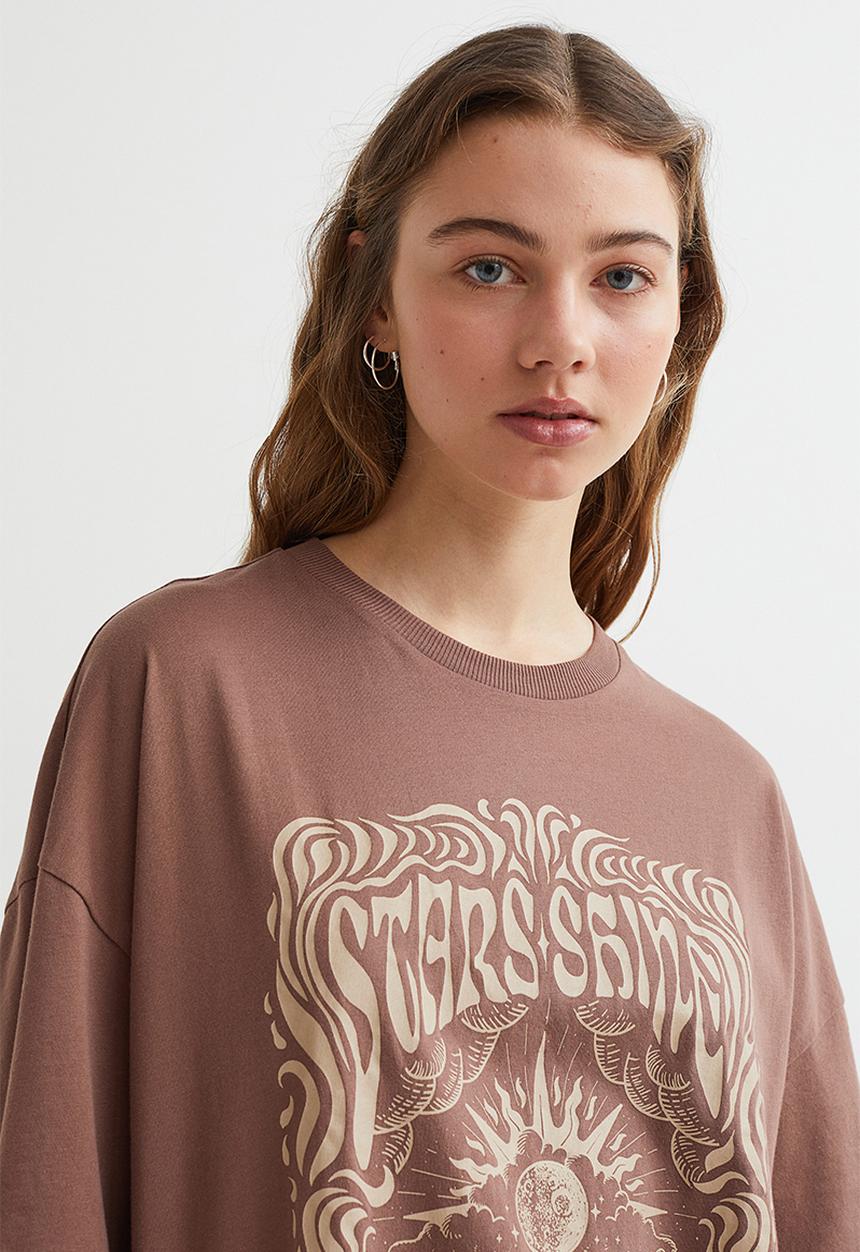 H&M - Oversized printed T-shirt - brown/stars shine