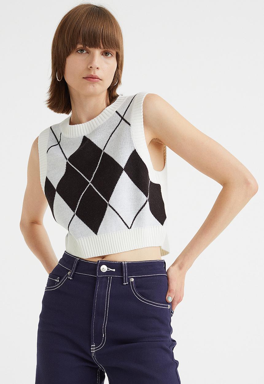 H&M - Jacquard-knit sweater vest - white/argyle pattern