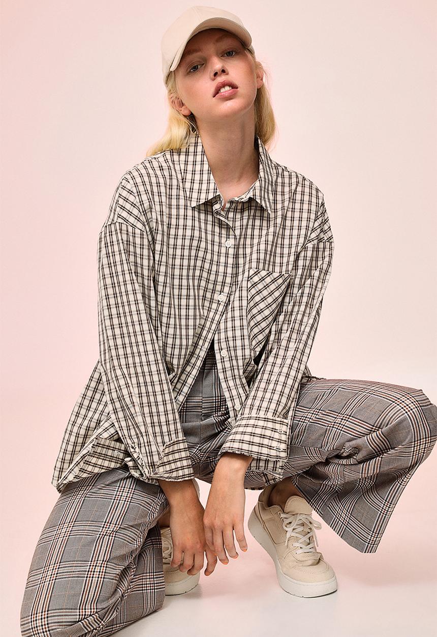 H&M - Oversized cotton shirt - light beige/checked