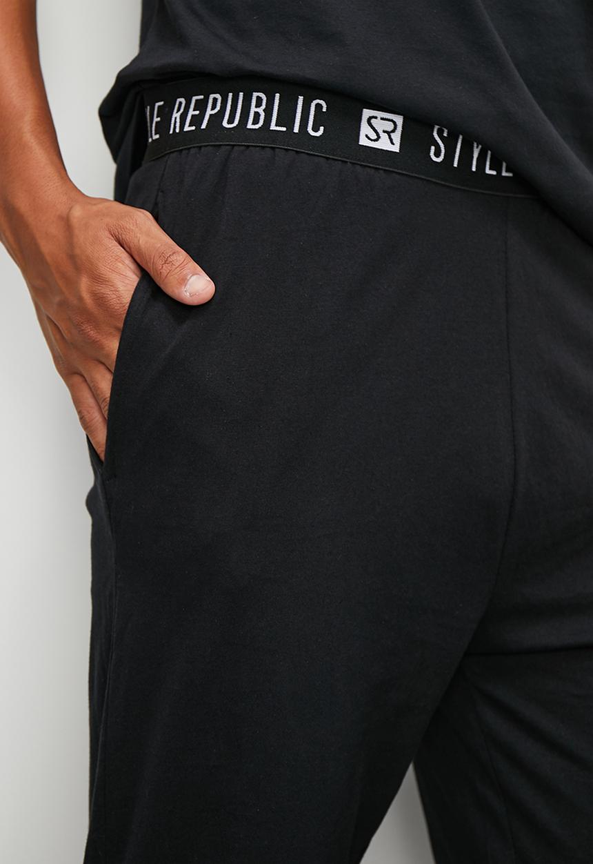 STYLE REPUBLIC - Logo knit lounge set - black 