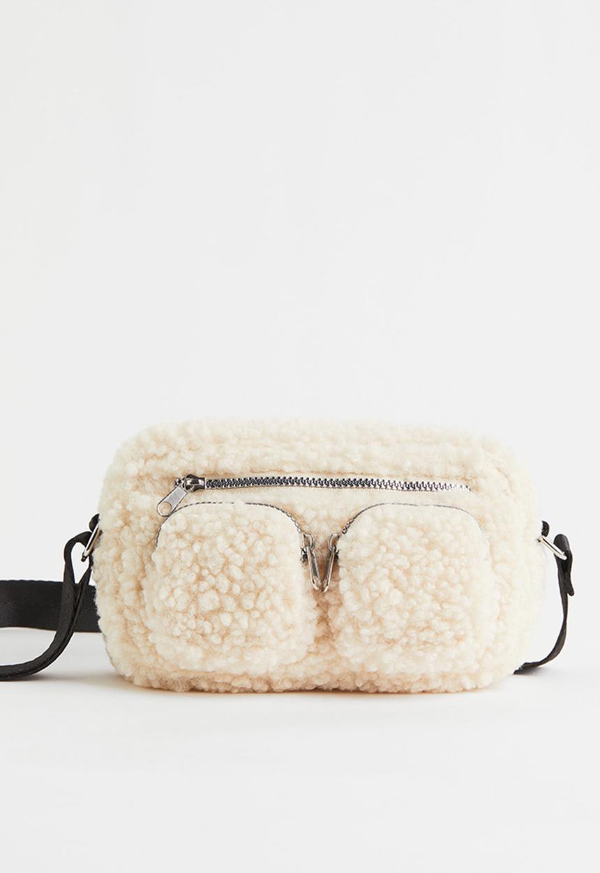 H&M - Small shoulder bag - cream/black