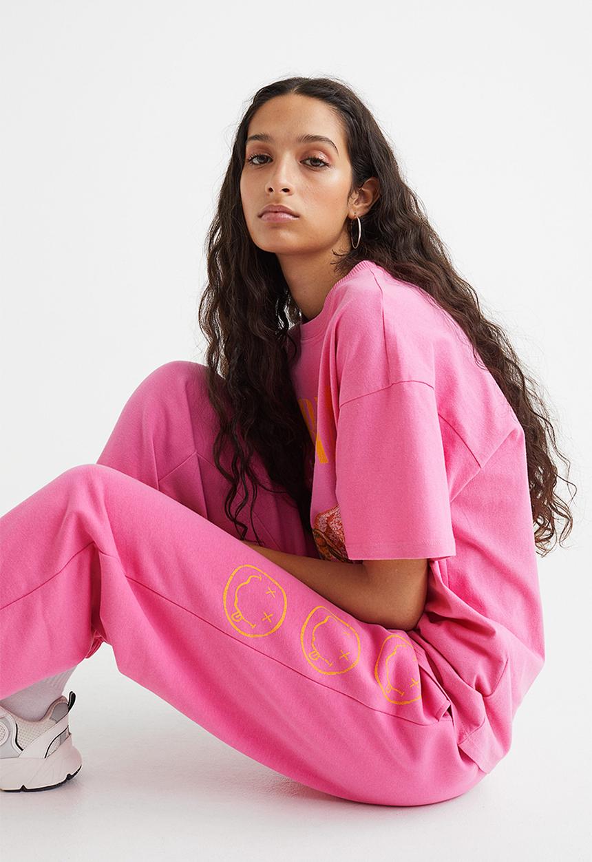 H&M - Printed joggers - cerise/nirvana