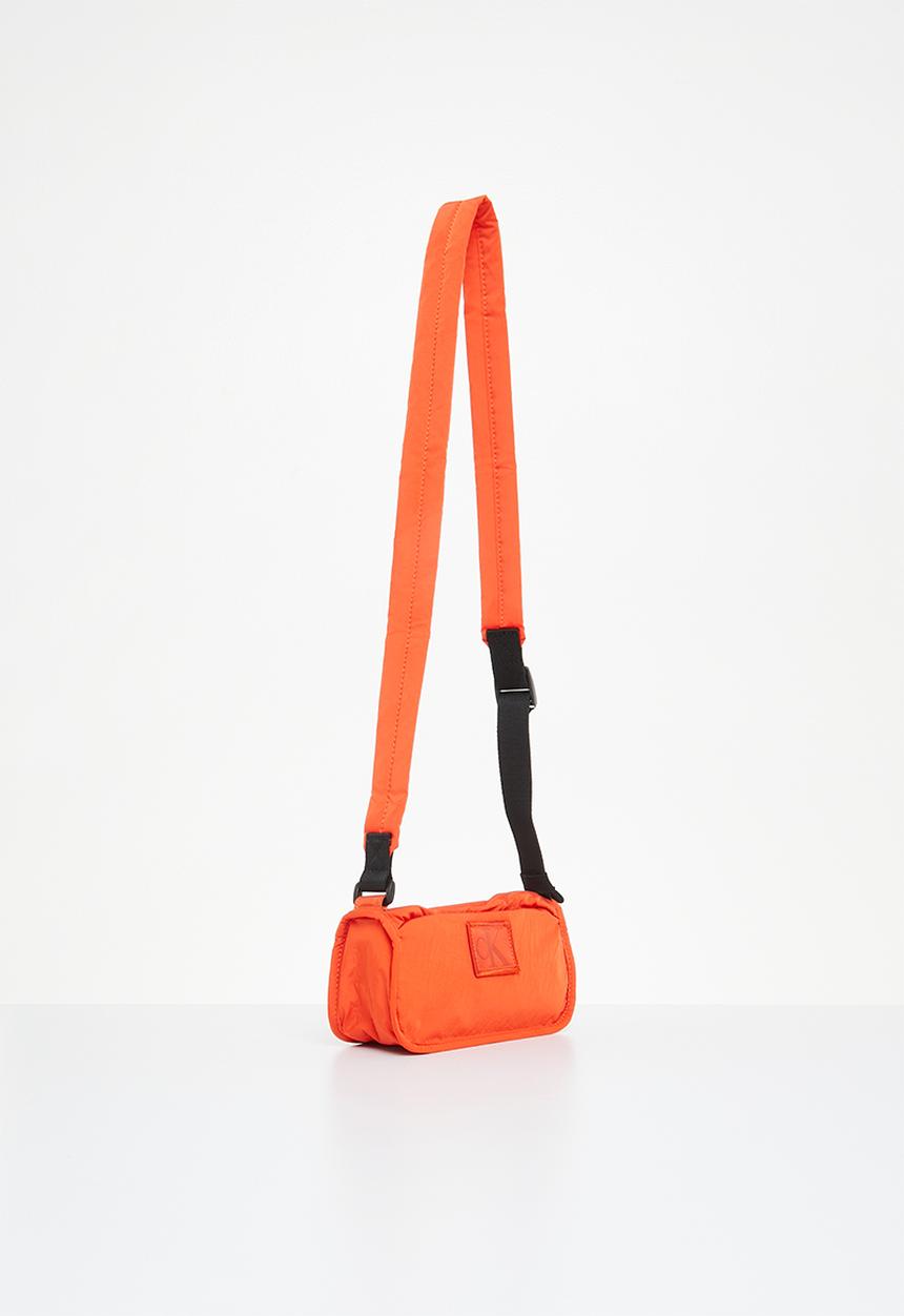 Calvin Klein - City nylon ew camera - coral orange