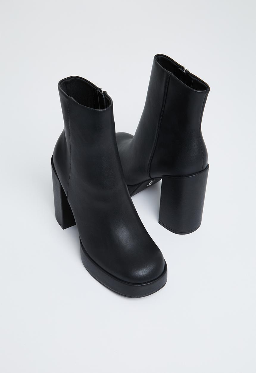 Steve Madden - Zenia boot - black