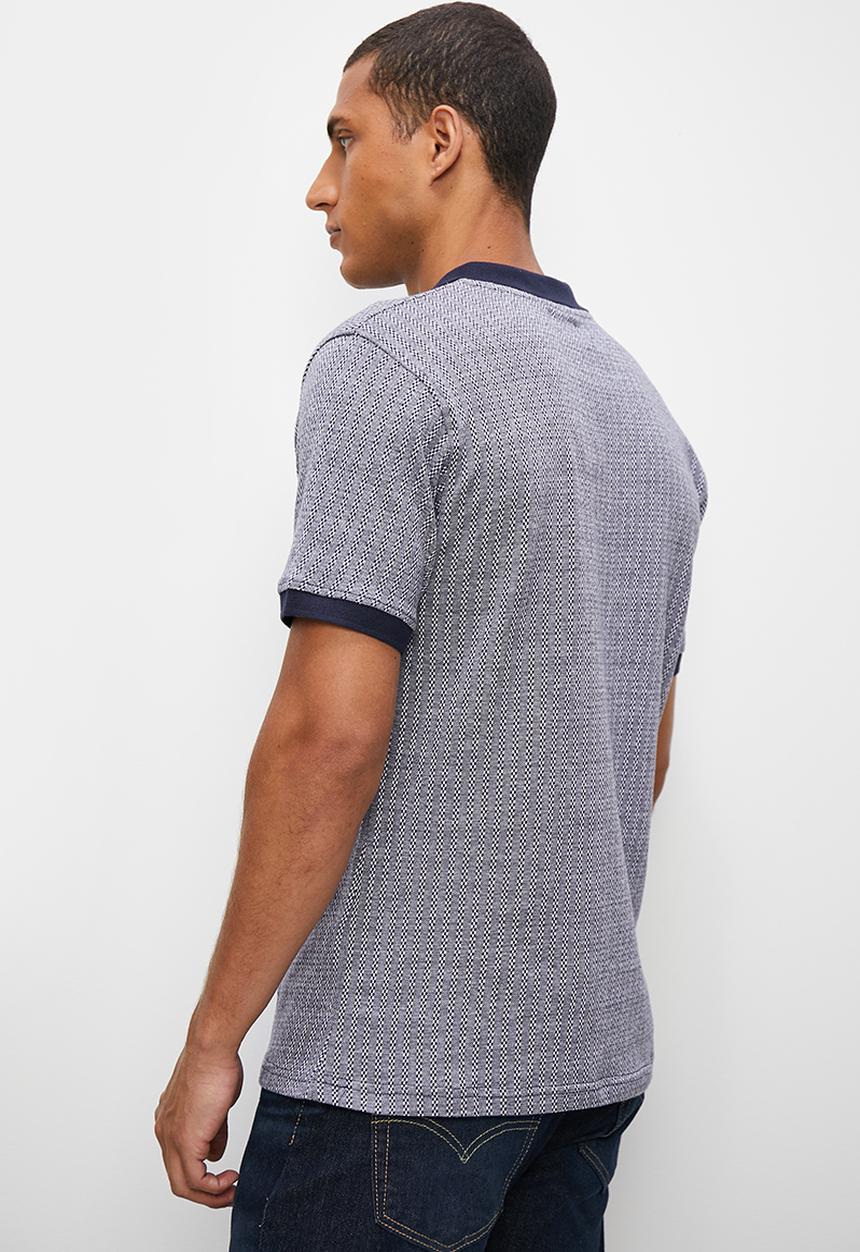 Lark & Crosse - Regular fit textured pattern golfer - navy