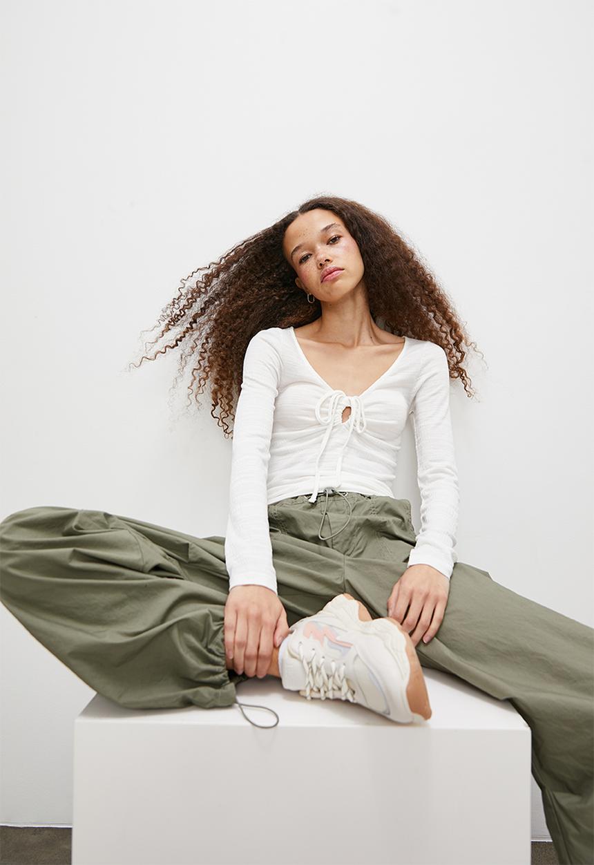 Blake - Keyhole cut n sew tee - white