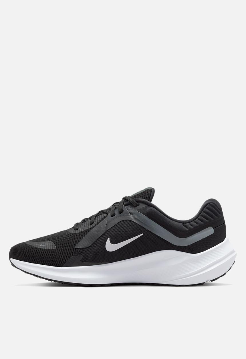 Nike - Quest 5