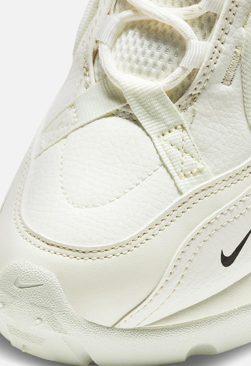 Nike - Nike tc 7900 - sail & black